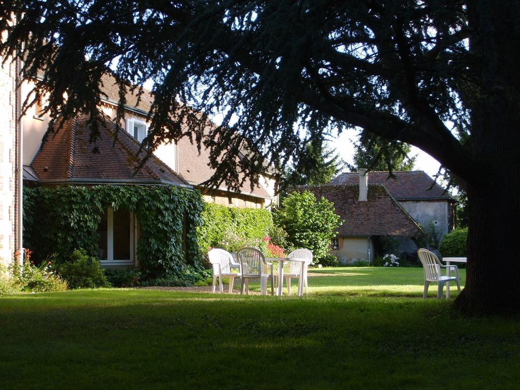 Ferme Du Chateau Bailleau-l'Eveque Екстериор снимка