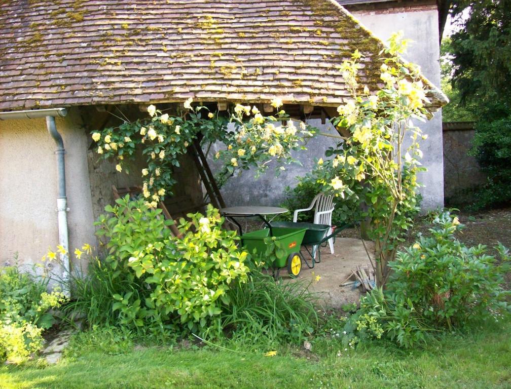 Ferme Du Chateau Bailleau-l'Eveque Екстериор снимка